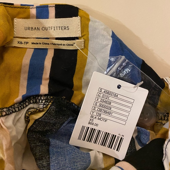 Urban outfitters wide leg Tootsie Button-Down Cropped Jumpsuit - Picture 2 of 4